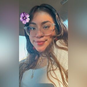 Meet your Posher, Lucero